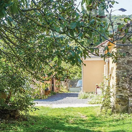 Apartman Nice In W/ Wifi And 2 Bedrooms Mindszentkálla