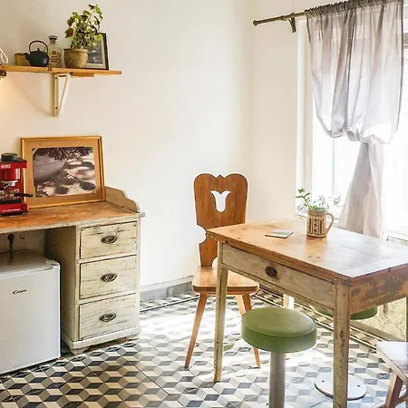 Nice In W/ Wifi And 2 Bedrooms Apartman